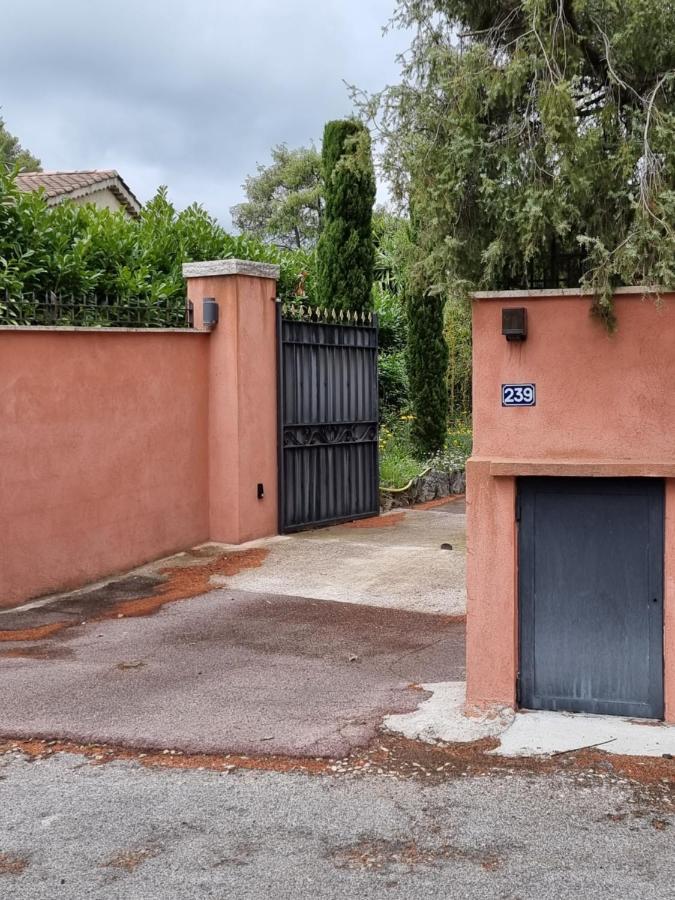 Mas D'Azur Bed and Breakfast Roquefort-les-Pins Εξωτερικό φωτογραφία